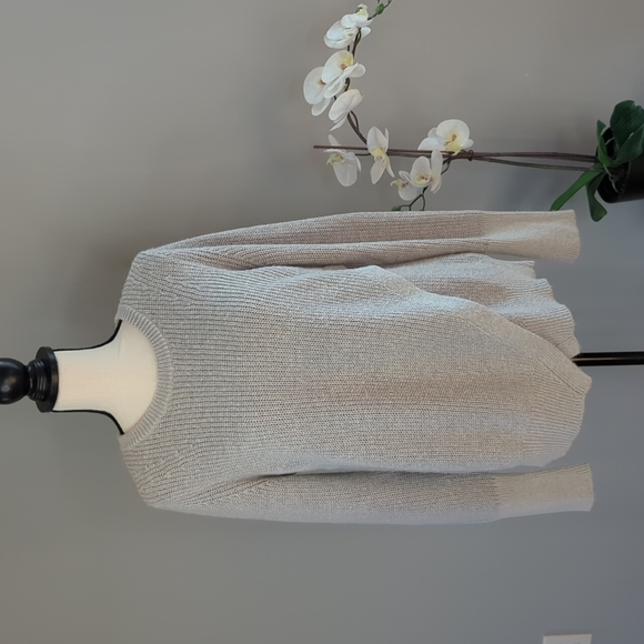 Banana Republic Sweaters - Banana Republic Butterfly Front Pullover Sweater Skyline Grey – Size M